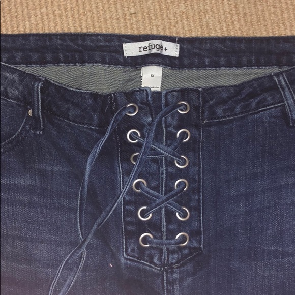 Lace up jean skirt - Picture 3 of 3